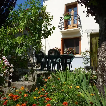 Casa de Férias Savignac-les-ormeaux, 4 Pieces, 6 Personnes - Fr-1-419-137